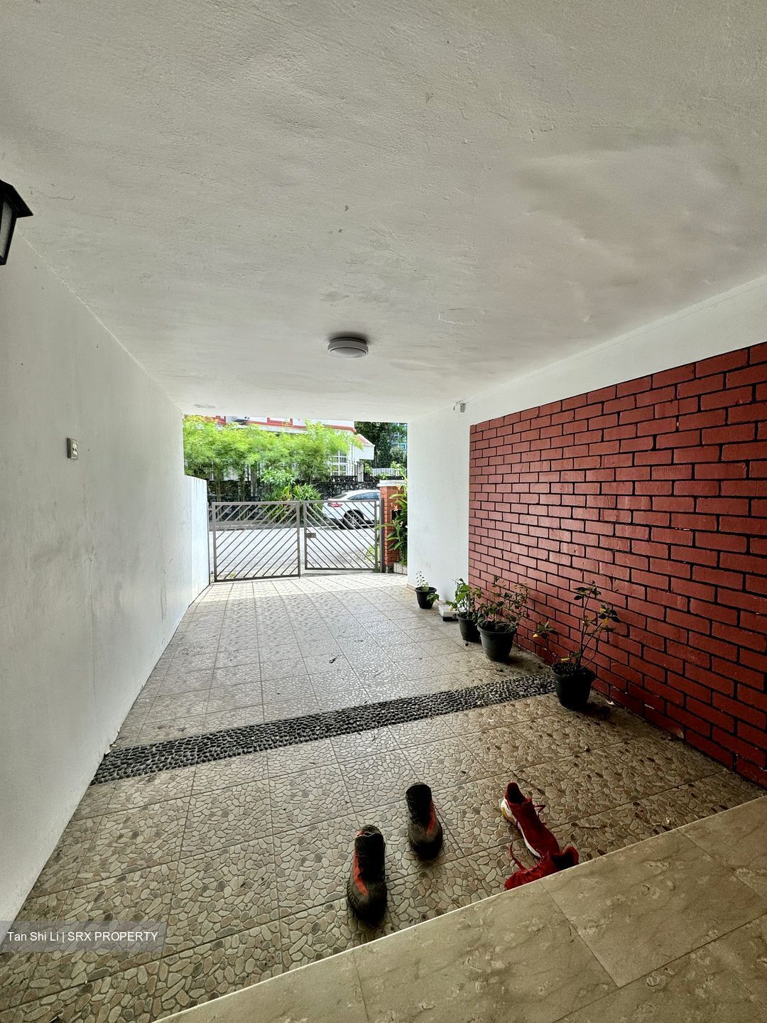 West Coast Gardens (D5), Terrace #450019321